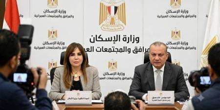 سوبر مان في "الإسكان"! علامات استفهام حول جمع خالد صديق بين رئاسة "التنمية الحضرية" والإشراف على مكتب الوزيرة؟