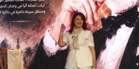 "أبي الروحي والثائر الرومانسي"، وفاء الحكيم تستعيد ذكرياتها مع الراحل عبد العزيز مخيون (فيديو)