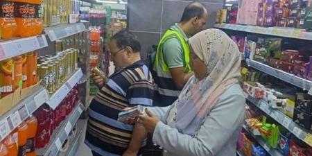 ضبط  106عبوات مكملات غذائية مجهولة المصدر في حملة لـ سلامة الغذاء بالشرقية