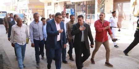 محافظ قنا: فتح 6 منافذ جديدة لشحن كارت عدادات الكهرباء بفرشوط
