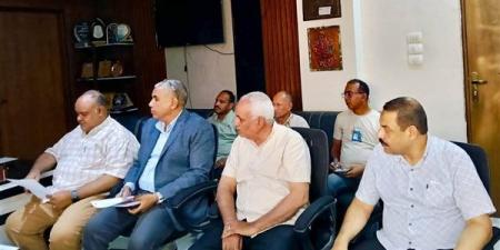 تعليم قنا يستعد للعام الدراسي الجديد، متابعة التحويلات ومراجعة شاملة لملفات المدارس