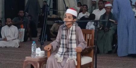 أحمد لطفي، حفظ القرآن كاملًا في سن 14 عامًا ومن أصغر المشاركين في "دولة التلاوة" بقنا