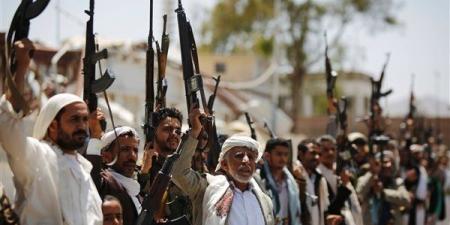 الجيش اليمني يستهدف عناصر ومعدات لميليشيا الحوثي بالطيران المسير غربي اليمن