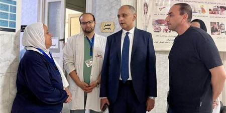 وكيل وزارة الصحة بالإسكندرية يتفقد مستشفى الرمد العام ويطلع على خدماتها التخصصية