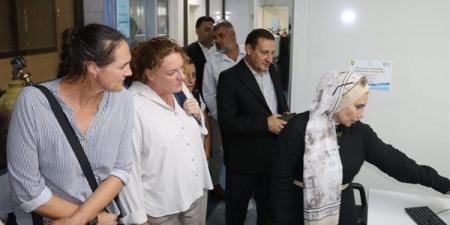 مركز بحوث الصحراء يبحث مع وفد أسترالي رفع كفاءة استخدام المياه في الزراعة
