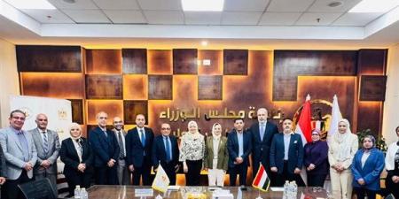 "تطوير التعليم" ينظم مائدة مستديرة لبحث سبل تطوير منظومة العمل الحر وريادة الأعمال