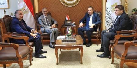 توفير منح دراسية، وزير التعليم العالي يبحث مع مدير الألكسو تعزيز التعاون