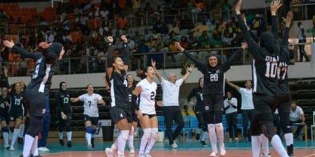 منتخب مصر لسيدات الطائرة يتوج بأمم أفريقيا ويتأهل لأولمبياد لوس أنجلوس 2028