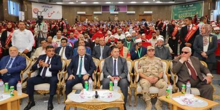 محافظ دمياط يكرم حفظة القرآن بـ سفراء التلاوة ويمنحهم 20 رحلة عمرة