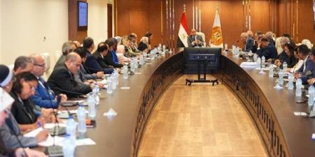وزير العمل يوجه بإعداد استراتيجية جديدة لتأهيل الشباب لسوق العمل
