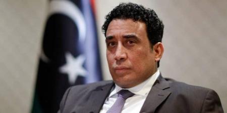 المنفي يطلق لجنة للتهدئة ويتمسك بالملكية الوطنية للحل السياسي في ليبيا