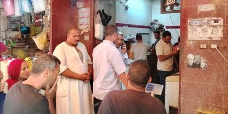تحرير 13 محضر بيئة وإشغال وضبط مخالفات تموينية خلال حملة رقابية بأسيوط