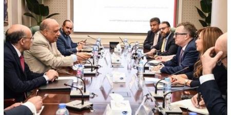 وزيرا الكهرباء والتخطيط يبحثان خطة العمل والتعاون المشترك في مشروعات تحلية مياه البحر