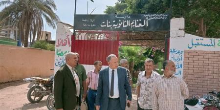 وكيل "التعليم" بأسيوط يتابع تطبيق البرامج العلاجية بـ 3 مدارس بإدارة الغنايم