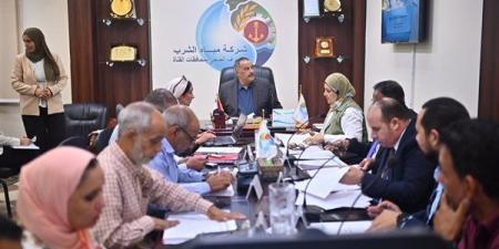 «مياه القناة» تستعرض خطط التطوير وجودة الخدمات بمحافظات الإقليم