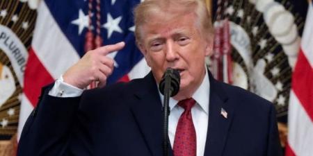 توعد بقصف طهران، ترامب يتهم إيران بالضلوع في حادثة فلاي دبي