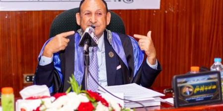 دراسة فقهية للمستشار محمد خفاجي حول الإطار القانوني للجمع بين رئاسة الجامعات الحكومية والأهلية
