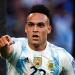 مارتينيز لاعب الأرجنتين لـ"حكم مباراة مصر": شكرا.. أداؤك ممتاز