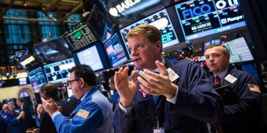 خسائر
      يومية
      للأسهم
      الأمريكية
      وسط
      توتر
      تجاري..
      ومكاسب
      شهر
      يوليو
      تُخفف
      الضغط