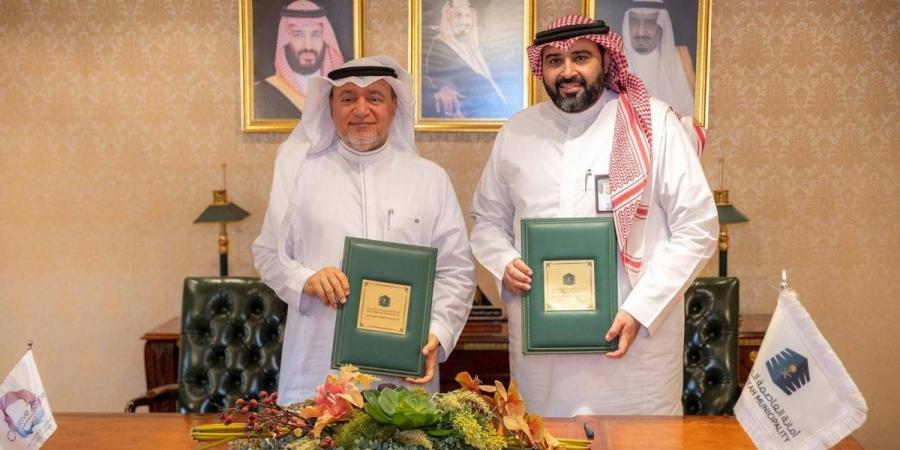 أمانة العاصمة المقدسة توقع مذكرتي شراكة لتعزيز الهوية البصرية في شوارع مكة