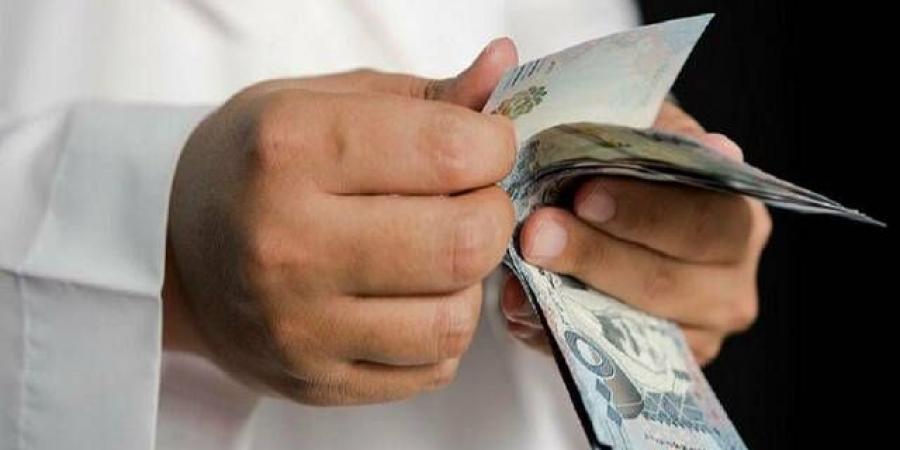 "موبي
      للصناعة"
      تربح
      4.04
      مليون
      ريال
      بالربع
      الثاني
      وتقرر
      توزيع
      0.15
      ريال
      للسهم