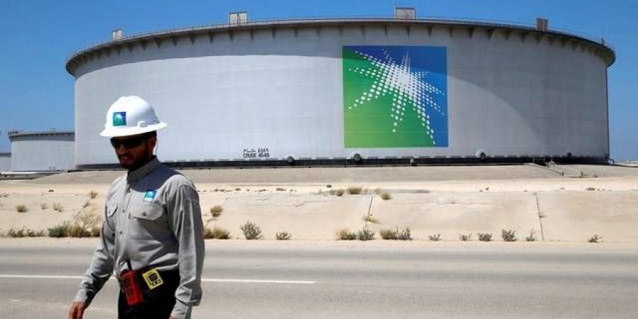 الشركات
      المدرجة
      بـ"تداول"
      تربح
      125
      مليار
      ريال
      بالربع
      الثاني..و"أرامكو"
      تقتنص
      68%