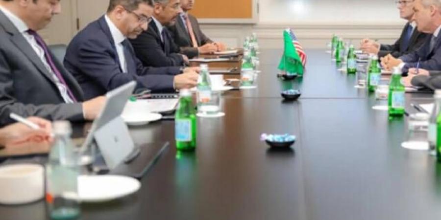 اجتماعات
      سعودية
      أمريكية
      لدعم
      الاستثمار
      في
      الصناعة
      والتعدين