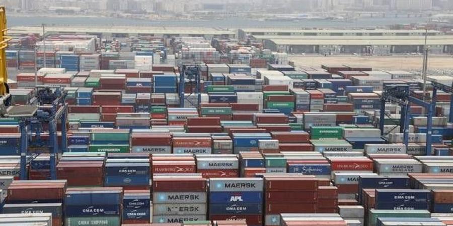 ارتفاع
      عدد
      المراكز
      اللوجستية
      في
      المملكة..
      ومنطقة
      مكة
      تضم
      20
      مليون
      متر
      مربع