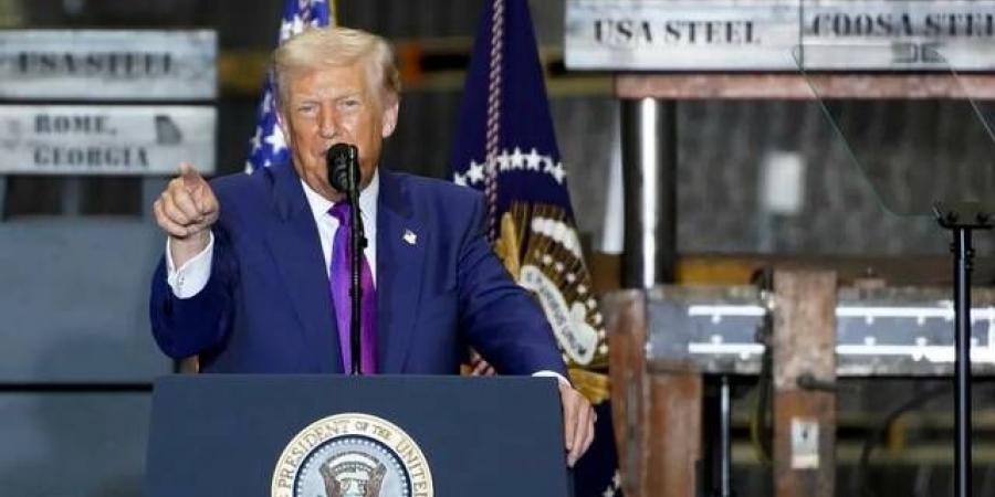 ترامب: إيران تتوسل لإبرام صفقة وأمريكا مستعدة للضرب بلا توقف