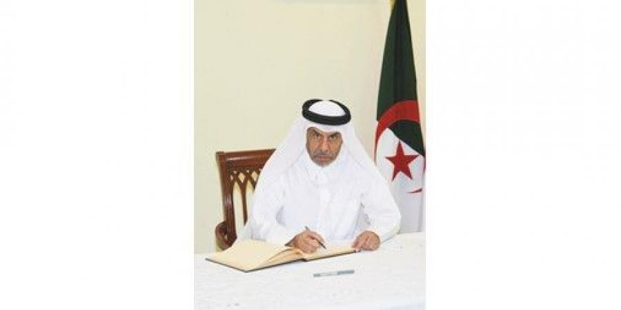 سفارة الجزائر فتحت سجل العزاء بوفاة الرئيس الأسبق اليمين زروال