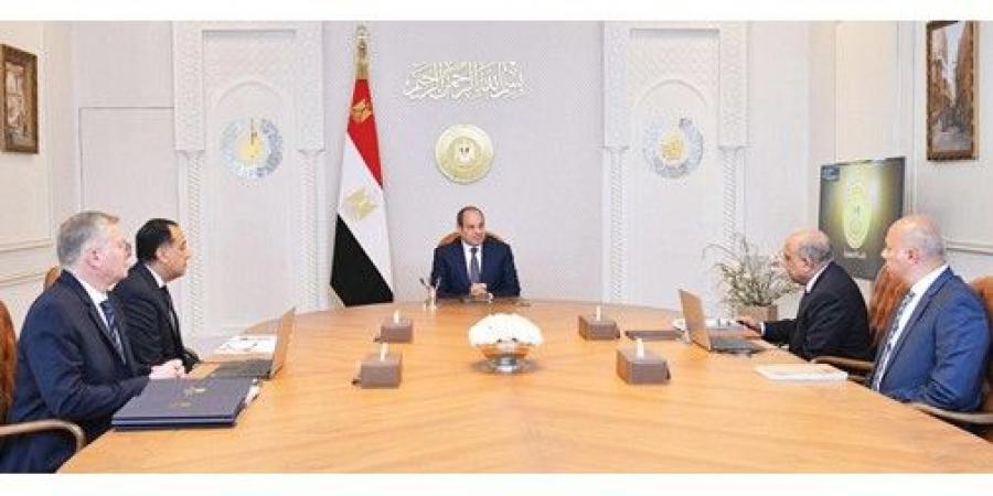 السيسي يؤكد ضرورة التوسع المدروس في مشروعات الطاقة الجديدة والمتجددة وخفض الاعتماد على الوقود التقليدي