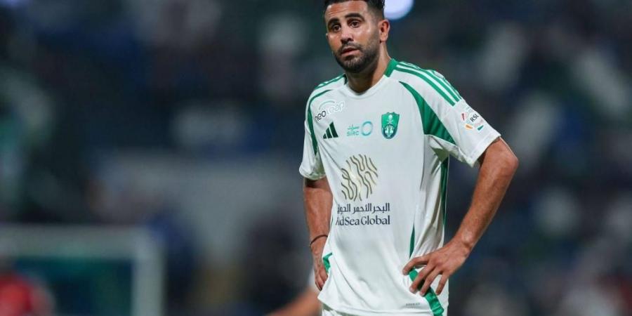 هل يرحل محرز؟ تقارير تركية تكشف عن عرض ضخم لضم «ساحر العرب»