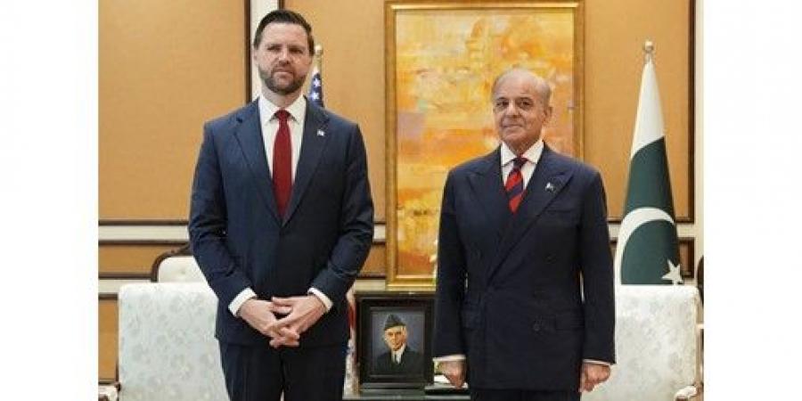 محادثات أميركية ـ إيرانية في إسلام آباد «تعزز الآمال» في السلام الدائم