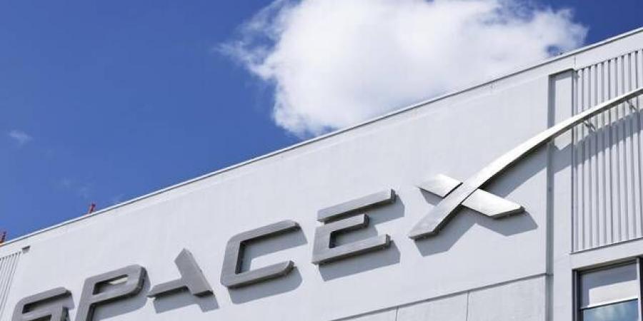 SpaceX تنفذ أكبر طرح بالبورصة الأمريكية بتقييم 1.77 تريليون دولار