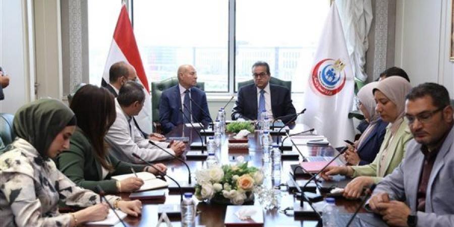 عبد الغفار: خطة متكاملة لرفع كفاءة المستشفيات والتوسع في الخدمات الصحية بالقاهرة