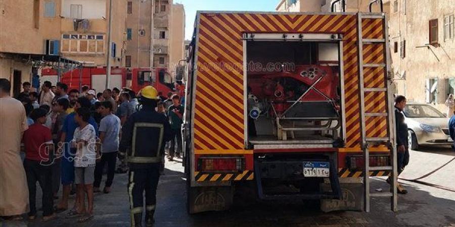إخماد حريق نشب في وحدة سكنية بمنطقة الكيلو 7 بمطروح