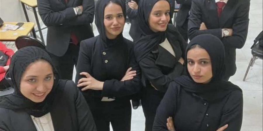 طلاب جامعة بنها يبتكرون تطبيقا ذكيا لتطوير تجربة زيارة المتحف المصري الكبير
