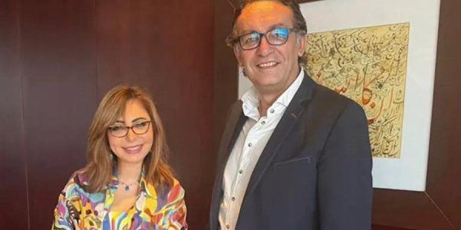 لميس الحديدي تتعاقد على بودكاست "موعد مع لميس"