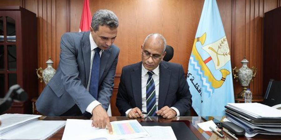 محافظ كفر الشيخ يعتمد نتيجة الإعدادية 2026 بنسبة نجاح 77.25٪؜