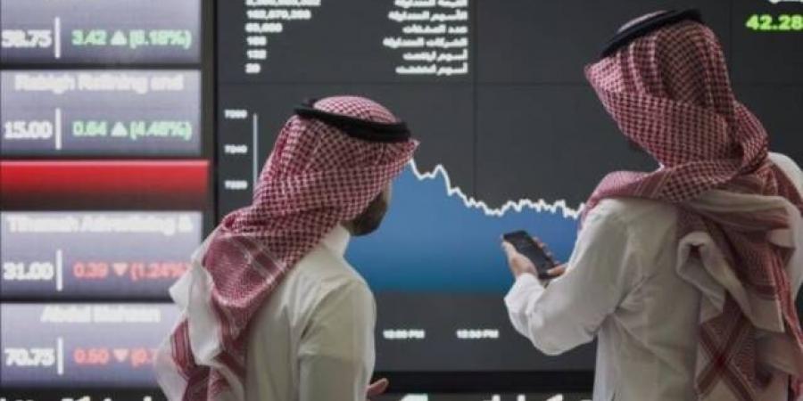 الأخضر يكسو أسهم العقارات بعد الموافقة على نظام تملك الأجانب للعقار بالسعودية