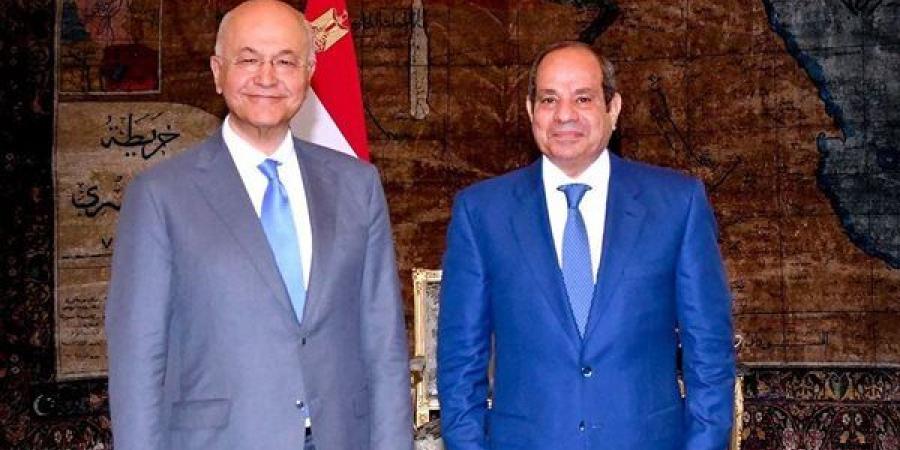 3 صور ترصد تفاصيل لقاء السيسي والمفوض السامي للأمم المتحدة لشئون اللاجئين