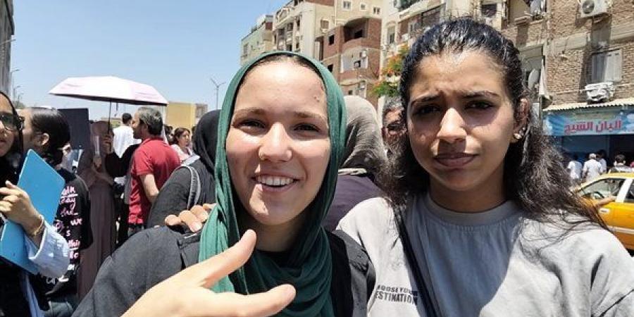 إجماع من طلاب الثانوية العامة بالإسماعيلية على صعوبة النحو (فيديو)