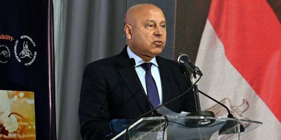 "النقل" تنفي شائعات بشأن تصريحات كامل الوزير، وتؤكد: لا بيع لمرافق الدولة والتطوير بسواعد المصريين