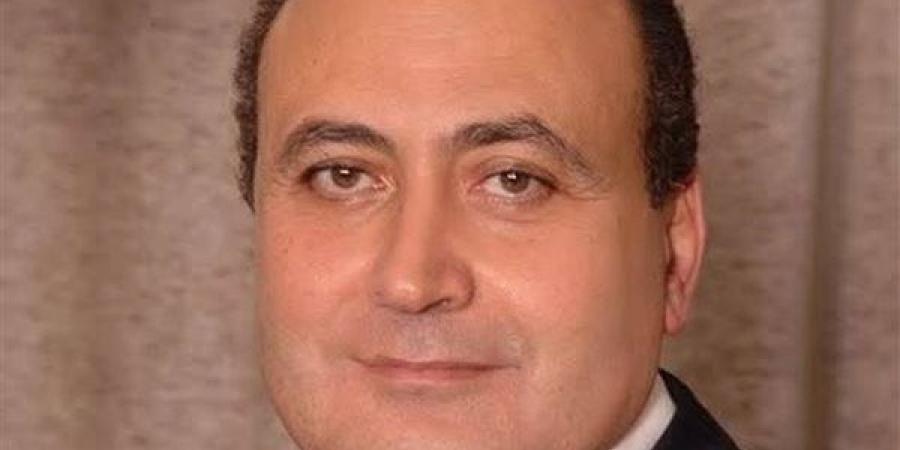 أسامة سرايا يفتح صندوق ذكرياته على "نايل لايف" الأربعاء المقبل