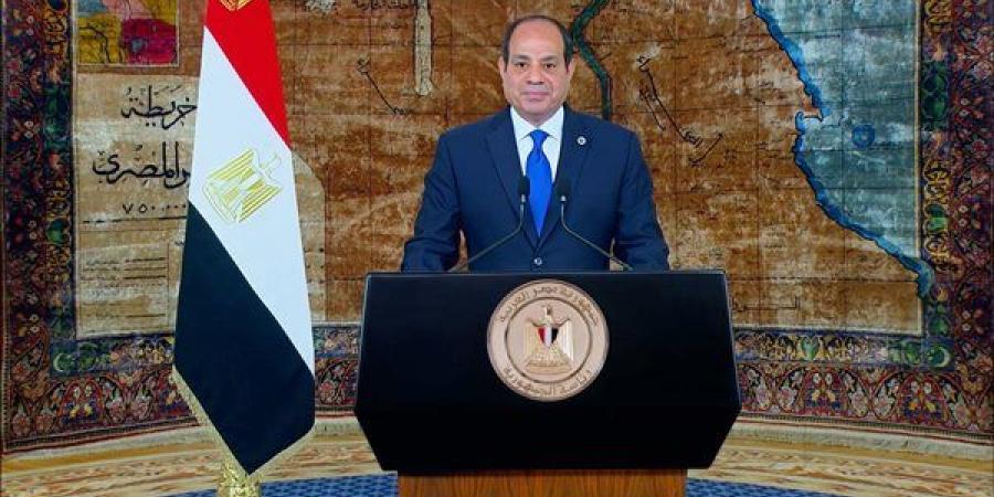 السيسي يتفقد مركز تنسيق الدفاع عن الدولة ويشاهد محاكاة لأزمة افتراضية