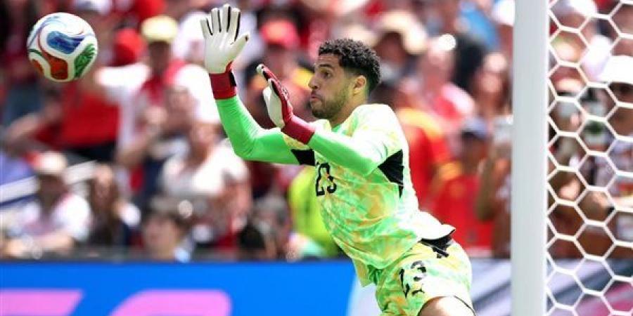 تفوق على حارس إسبانيا، مصطفى شوبير ضمن أفضل 5 حراس في كأس العالم