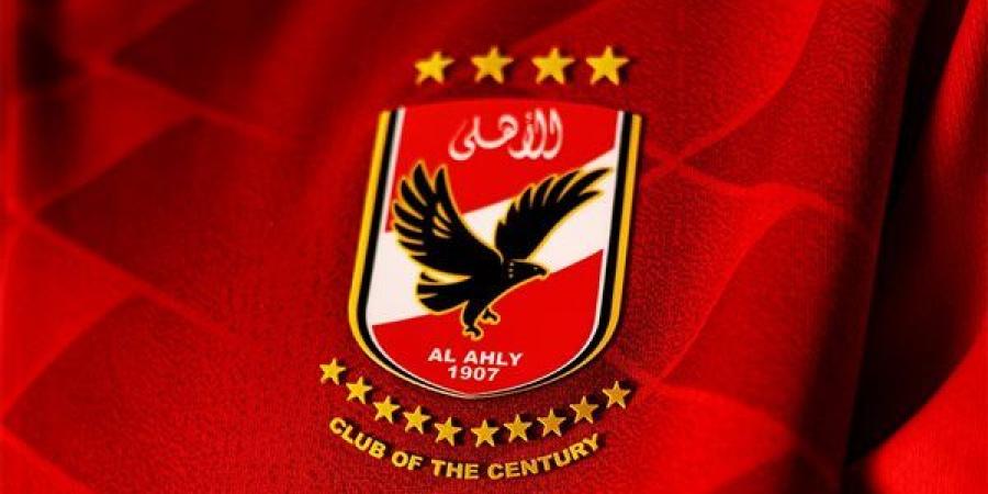 نجم الأهلي السابق يعلن اعتزاله كرة القدم برسالة مؤثرة