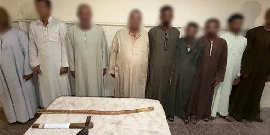مشاجرة داخل مقابر أطفيح بسبب دفن جثمان، الداخلية تكشف التفاصيل وتضبط طرفي الواقعة