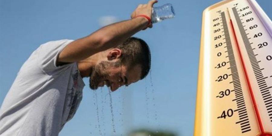 شديد الحرارة بالقاهرة وشبورة كثيفة وأمواج مرتفعة، حالة الطقس اليوم السبت