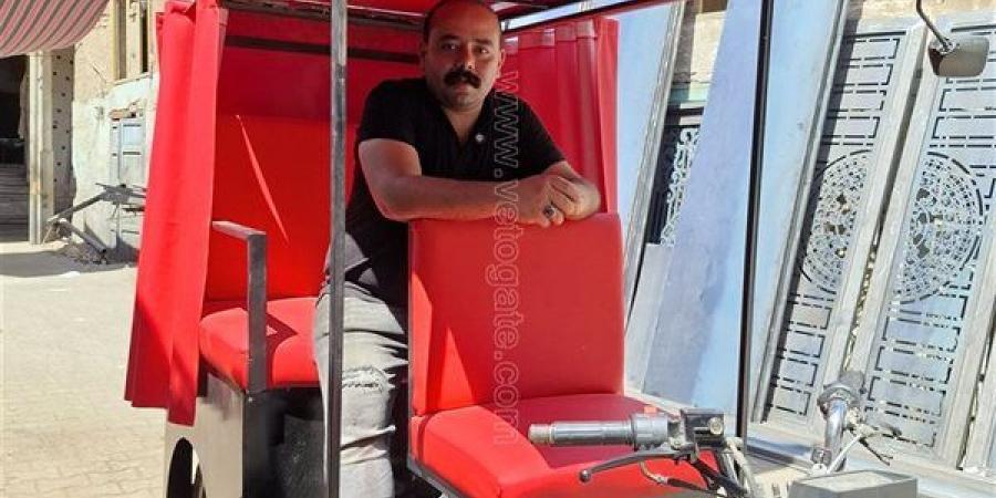 بتكلفة لا تتجاوز 60 ألف جنيه، حداد قناوي يصنع "توكتوك" اقتصاديا (فيديو)